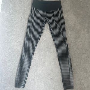 Black & White Stripped Lulu Lemon Leggings; SIZE 6